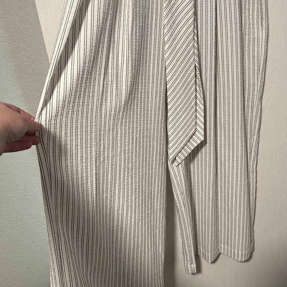 NWT Calvin Klein romper - Picture 3 of 6